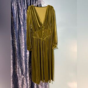 Green Velvet Midi Dress 2XL Long Sleeve Flowy Empire Waist